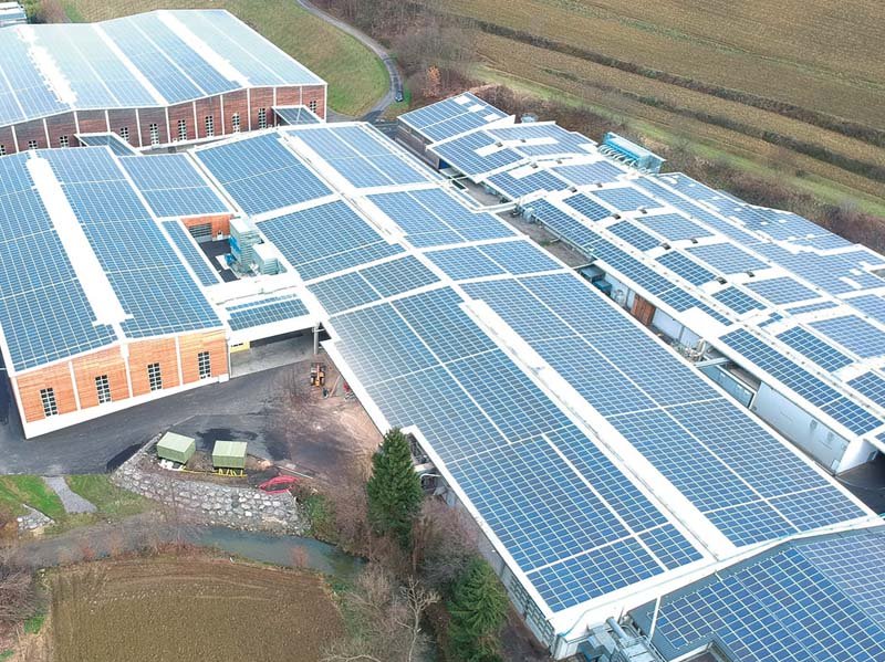 Photovoltaic-Dachanlage am Scheucher Unternehmensgelände